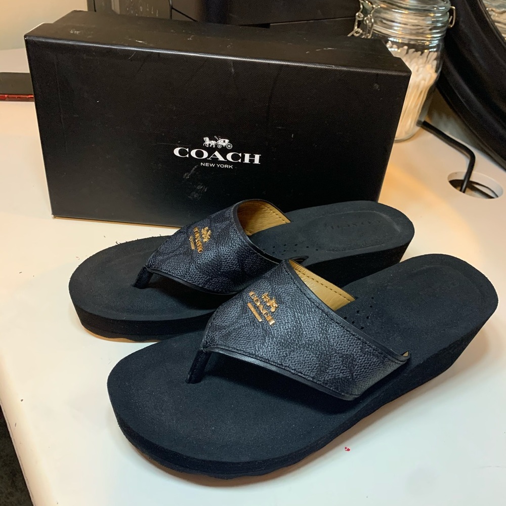 *NEW*COACH Janice black & gray logo sandal (8.5M)